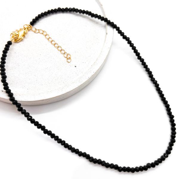 Chocker Cristais Preto Banhado a Ouro