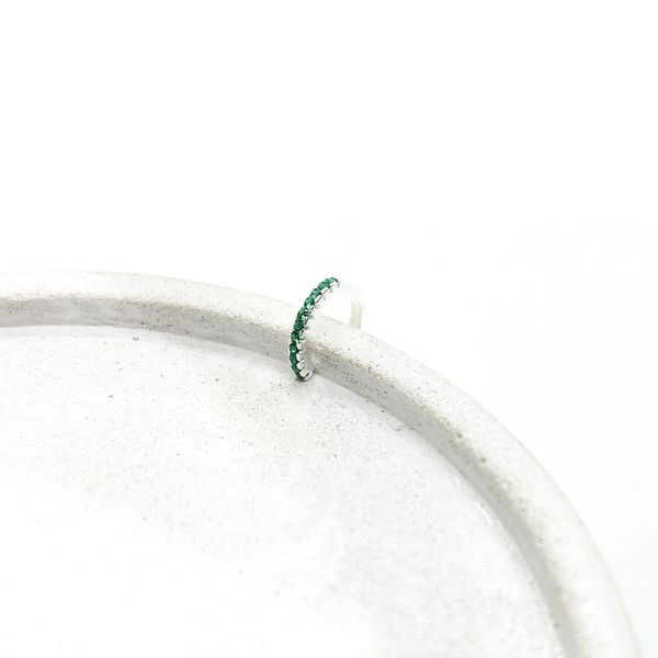 Piercing Fake Cravejado Verde em Prata 925