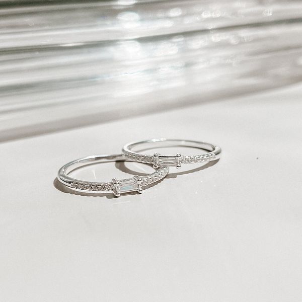 Anel Solitário Cravejado Maya Prata 925