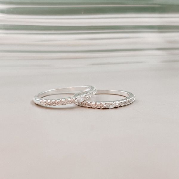 Anel Cravejado Aura Prata 925 