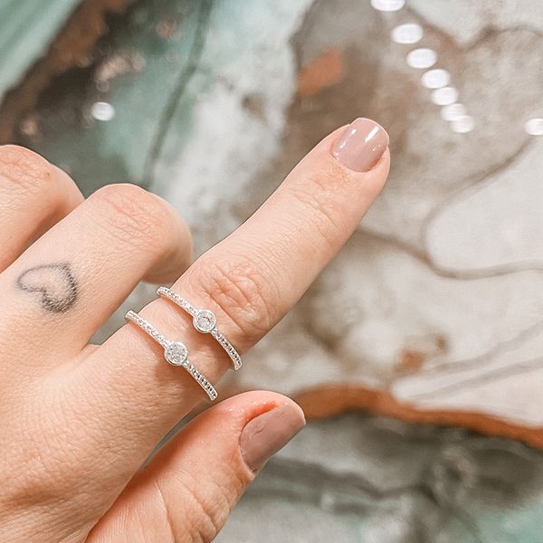 Anel Cravejado Titi Prata 925 