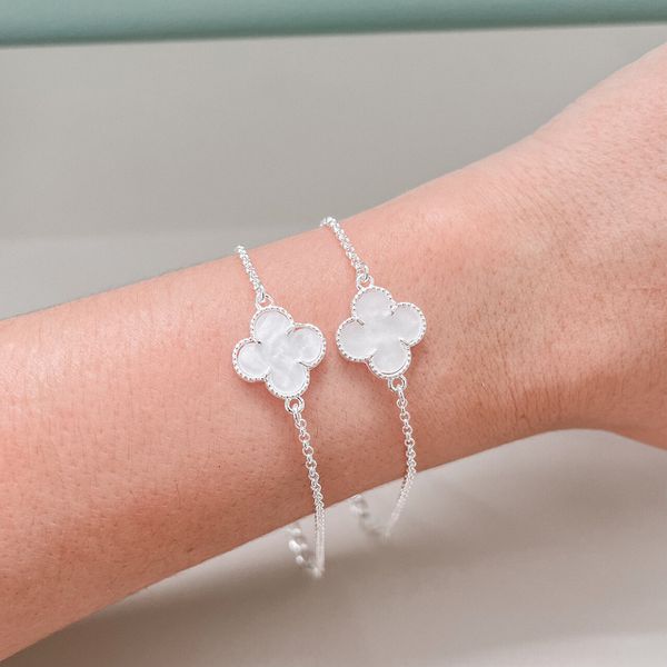 Pulseira Trevo Madreperola Prata 925 