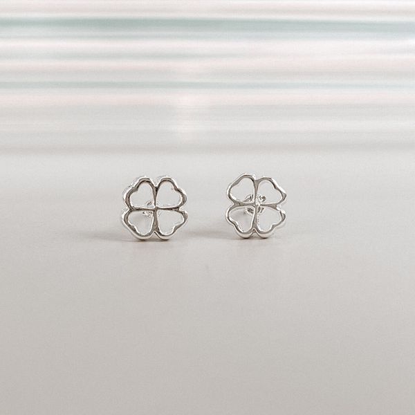 Brinco Trevo Vazado Prata 925