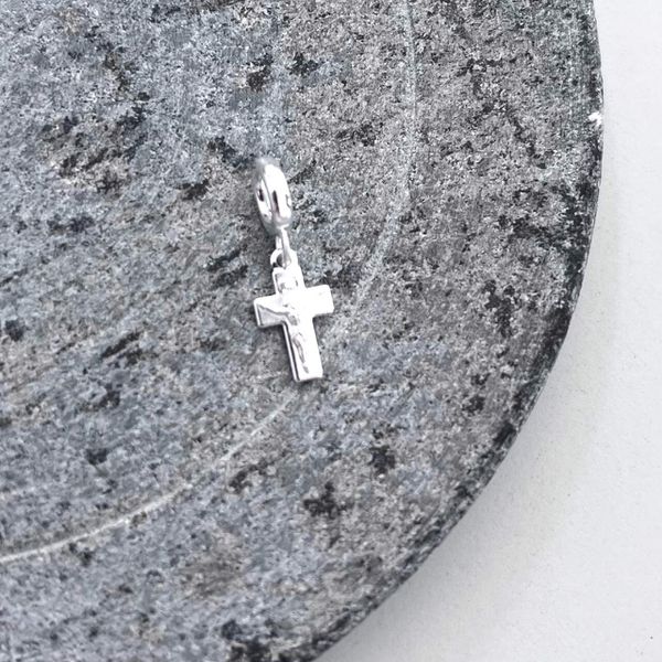 Berloque Cruz Cristo Prata 925