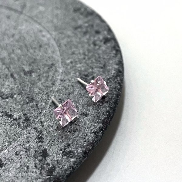 Brinco Carre Rosa 5mm Prata 925