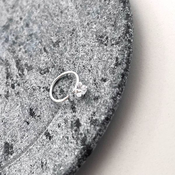 Piercing de Nariz Argola Com Coração Cristal Prata 925 
