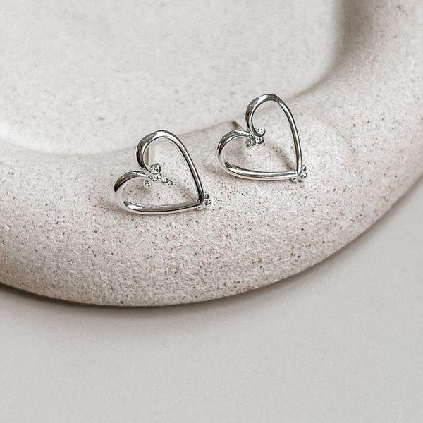 Brinco Coração vazado Prata 925