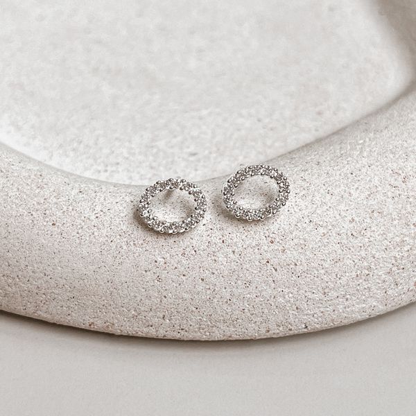 Brinco Oval Zirconia Prata 925