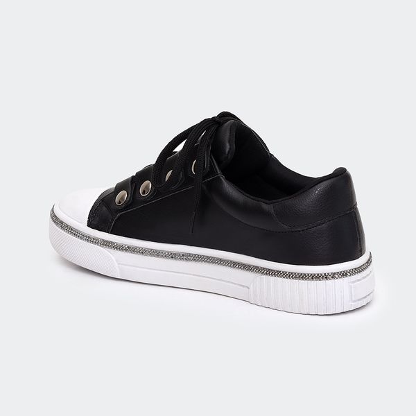 Tenis metade branco metade preto 2025