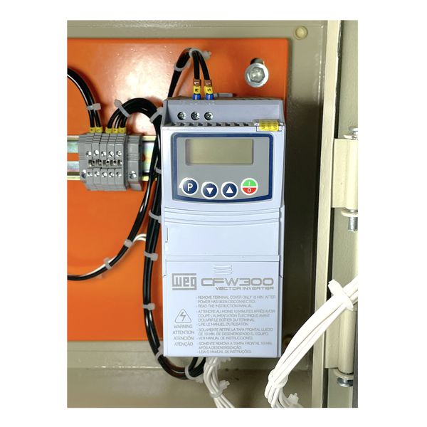 Painel C/ Inversor de Frequência 1CV Weg C/ Potenciômetro 