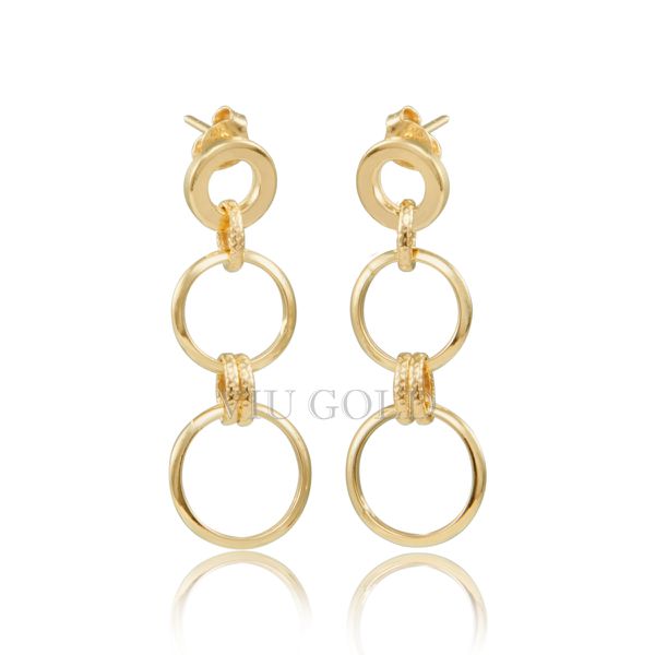 Brinco em ouro 18K amarelo com argolas ocas lisas/trabalhadas penduradas