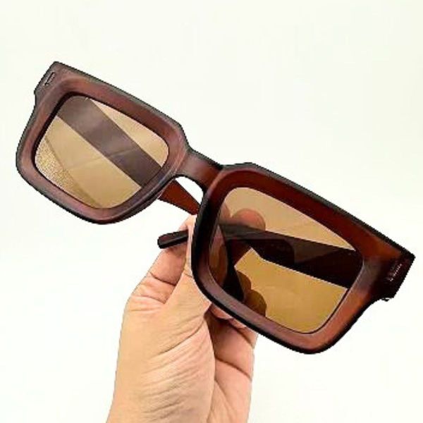 Óculos de Sol HD DOM Design Quadrado, Armação Marrom transl e Bordas Largas Marrom
