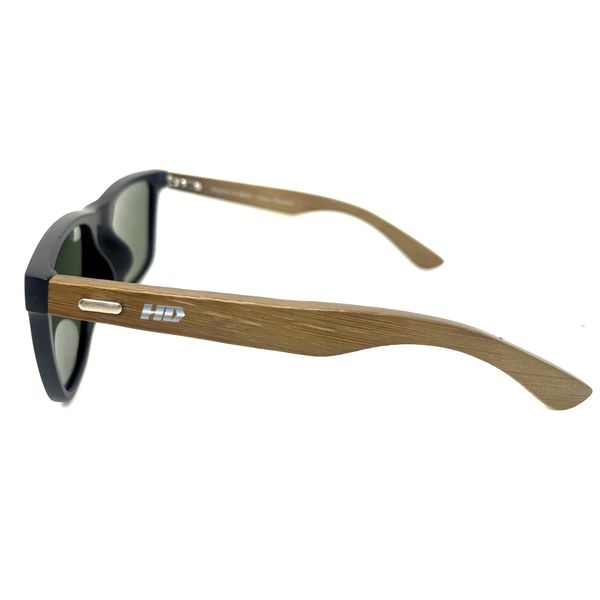 Óculos de Sol Waimea HD com armação em acetato preto fosco com as hastes em MADEIRA/BAMBU natural