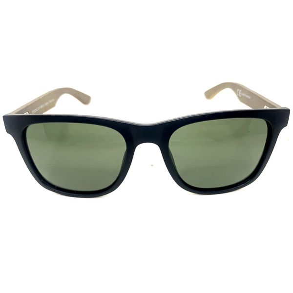 Óculos de Sol Waimea HD com armação em acetato preto fosco com as hastes em MADEIRA/BAMBU natural