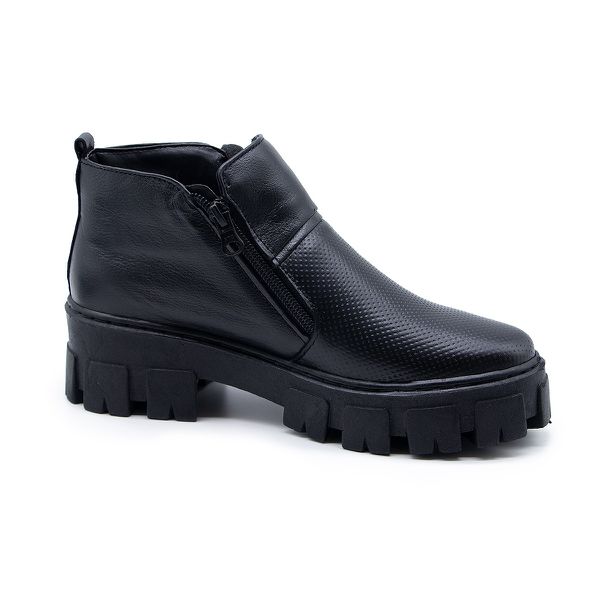 Bota Couro Feminina Cano Curto Tratorada Casual Preto