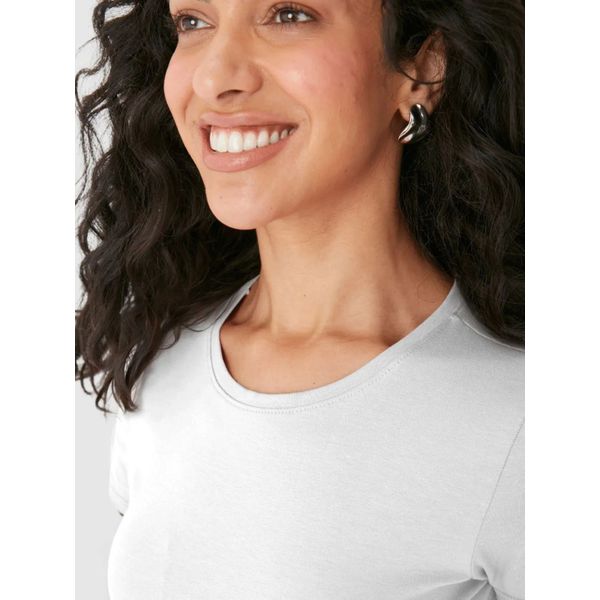 Blusa Básica Feminina Decote Redondo Em Algodão Branco