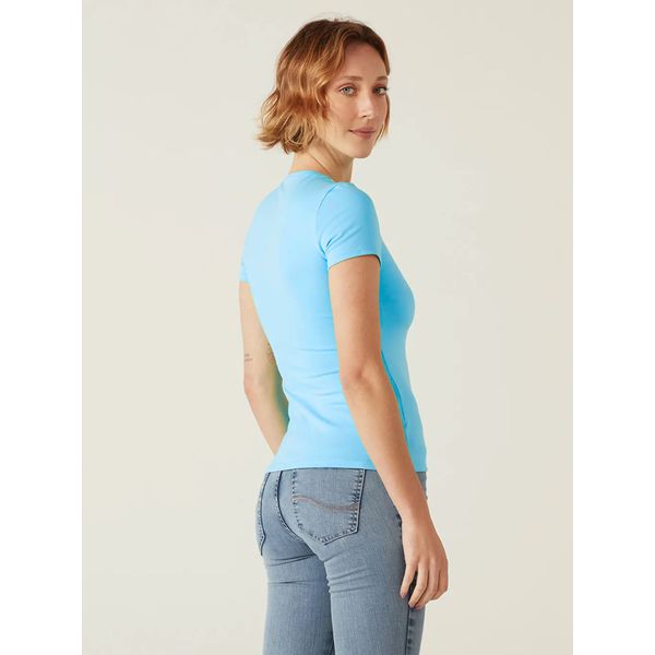 Blusa Básica Feminina Decote Redondo Em Algodão Azul Claro