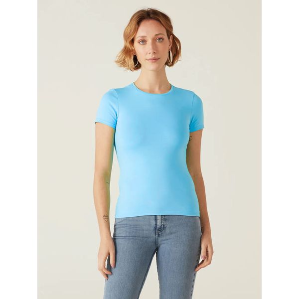 Blusa Básica Feminina Decote Redondo Em Algodão Azul Claro