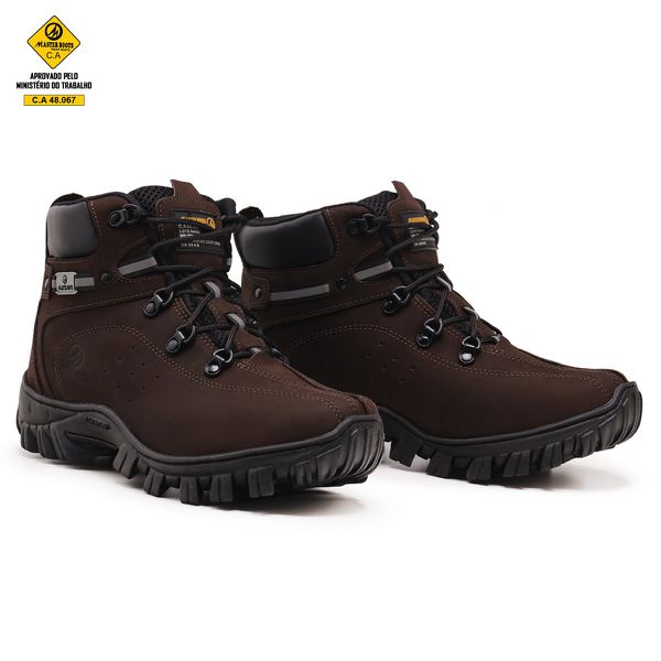 Bota caterpillar adventure hotsell cafe