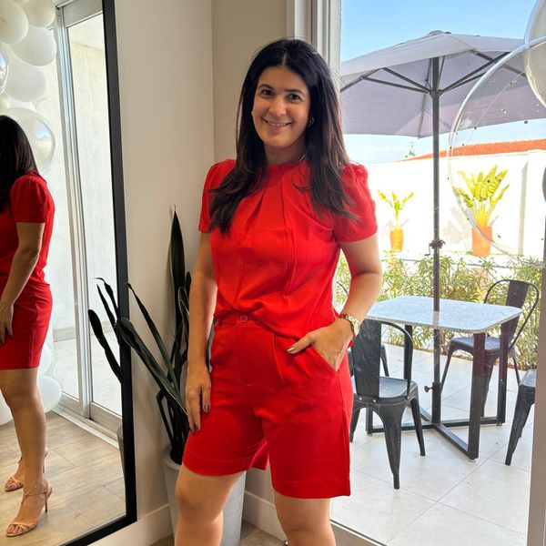 Bermuda Feminina Classic - Vermelho