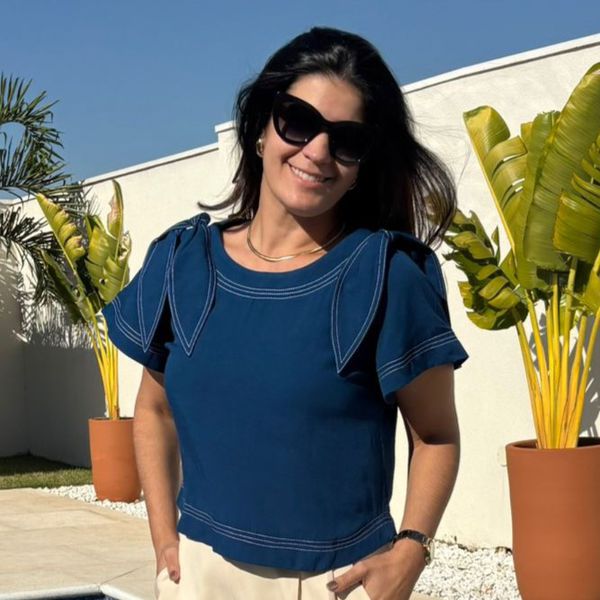 Blusa Feminina Viscolinho Pesponto - Azul