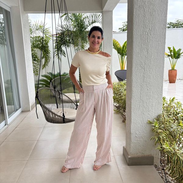 Calça Feminina Pregas Listras - Marrom