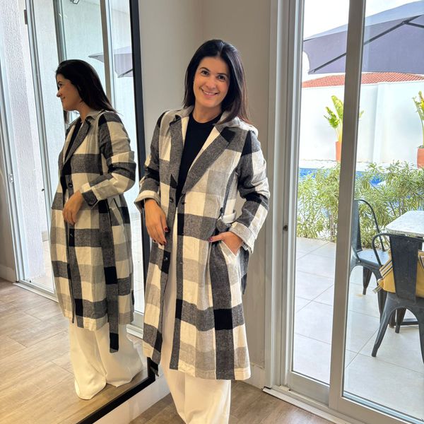 Sobretudo Feminino Xadrez - Preto
