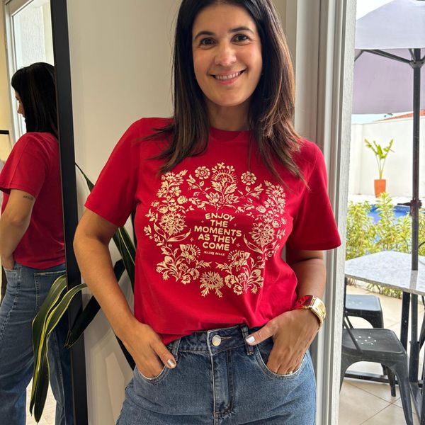 T-Shirt Feminina Estampada Algodão - Vermelha