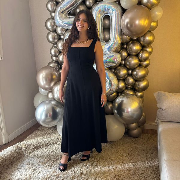 Vestido Feminino de Malha Acinturado - Preto