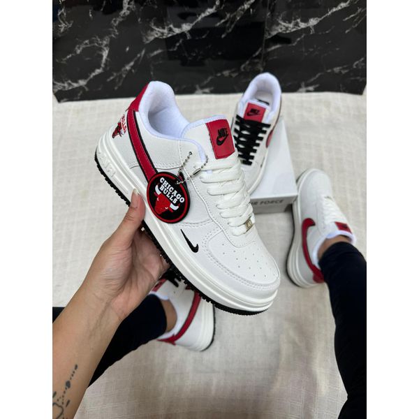 Tênis Nike Air Force Chicago Bulls