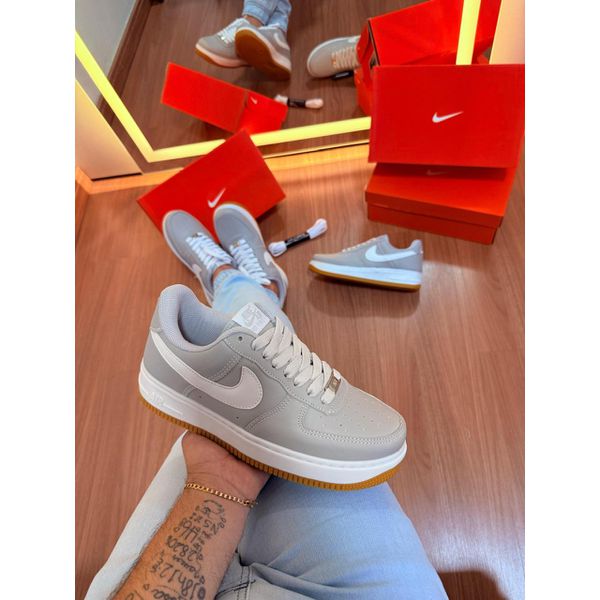 Tênis Nike Air Force Cinza/Branco