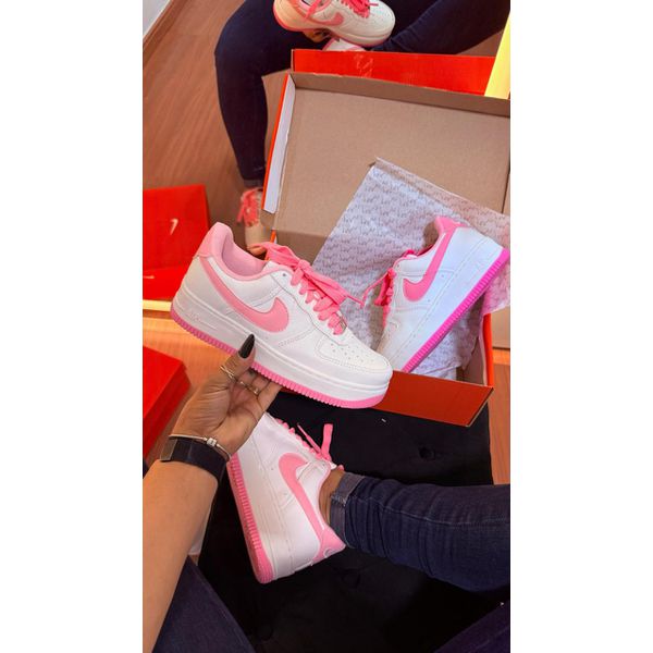 Tenis Nike Air Force Branco/Pink