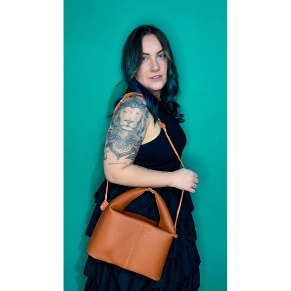 Bolsa Hobo Minimalista 