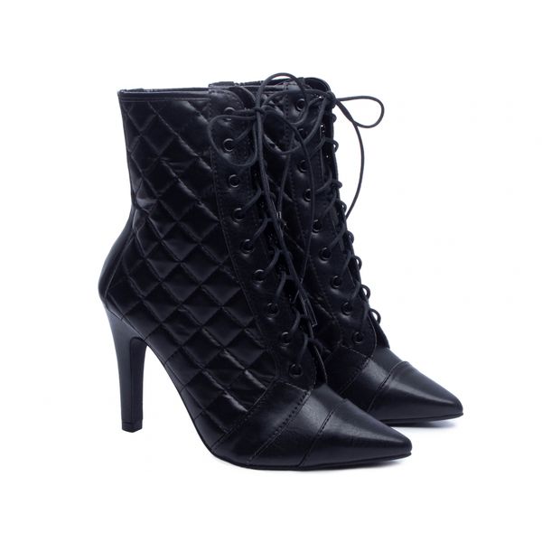 Bota Bico Fino Feminina Matelassê Preto