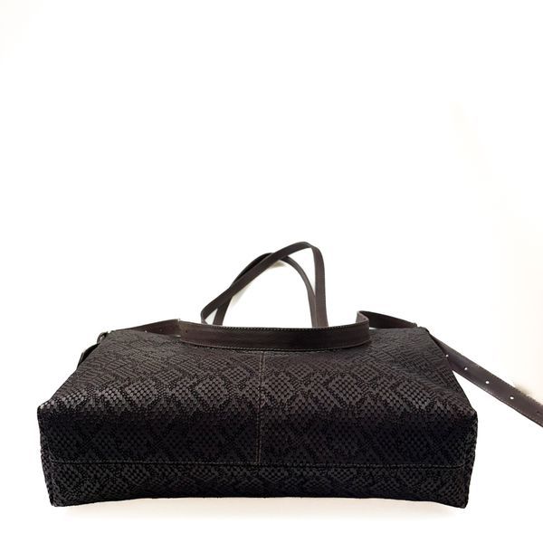 Bolsa Feminina em Couro Texturizado Almofadada Marron