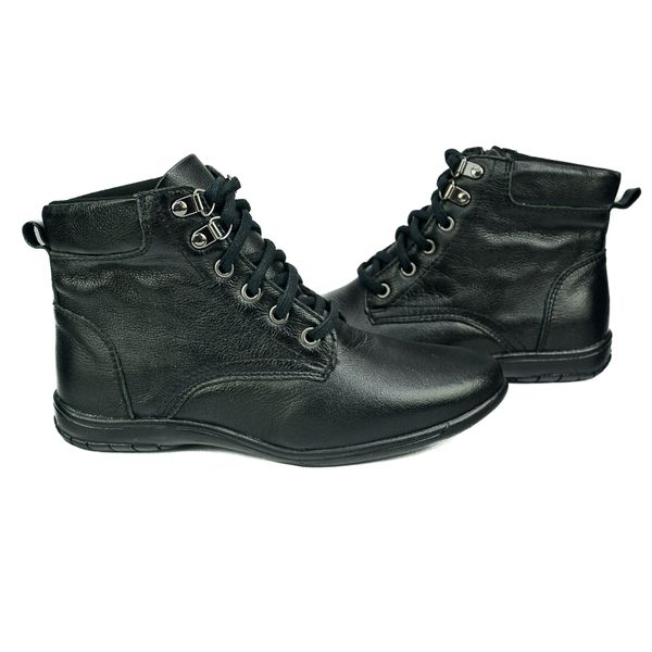 Bota Feminina em Couro Solado Confort de Amarrar 58F211-PRETO
