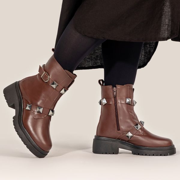 BOTA FEMININA COTURNO EM COURO TRATORADA COM SPIKE 40F126-CAFE