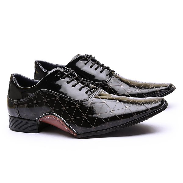 Sapato Social Calvest em Couro Verniz Preto Texturizado de amarrar 1930C593