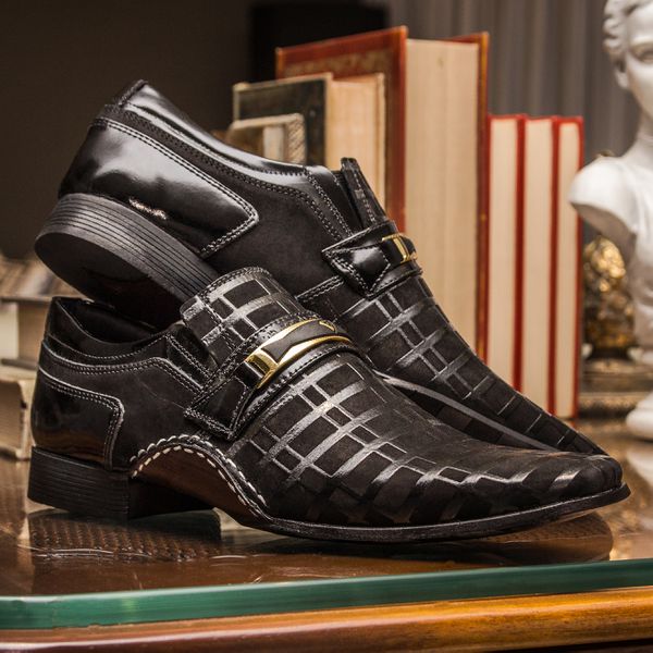 Sapato Social Masculino Calvest em Couro Preto Detalhado em Verniz 1930C592