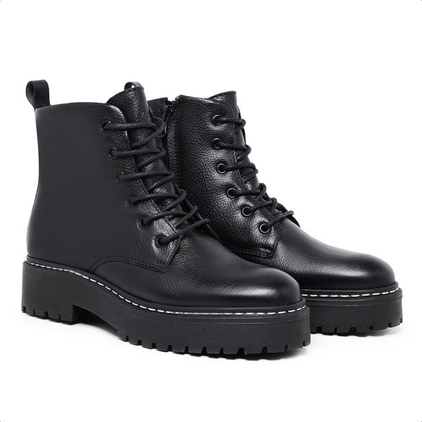Bota Cano Curto em Couro Solado Tratorado Coturno ... - ZOCCOLETTE