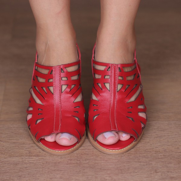 sandalia vermelha confortavel