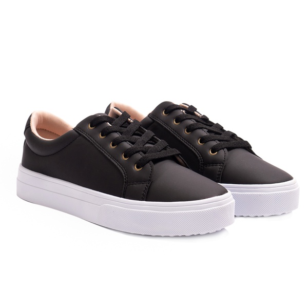 tenis solado preto feminino