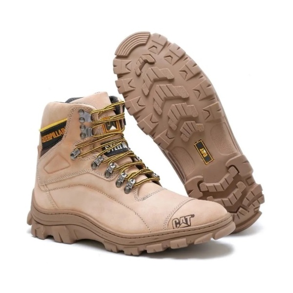 bota caterpillar nude
