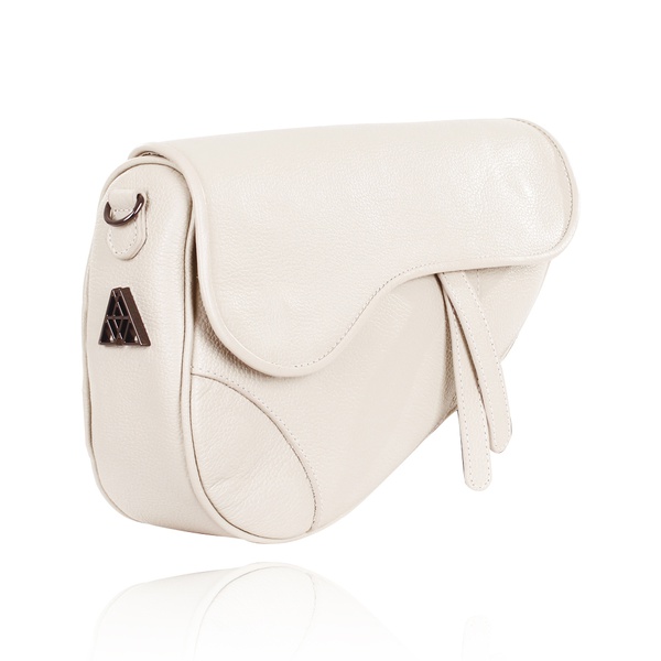 saddle shape bolsa