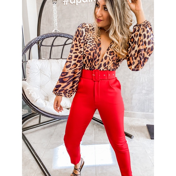 calça alfaiataria feminina vermelha