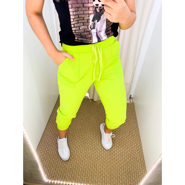 calça neon