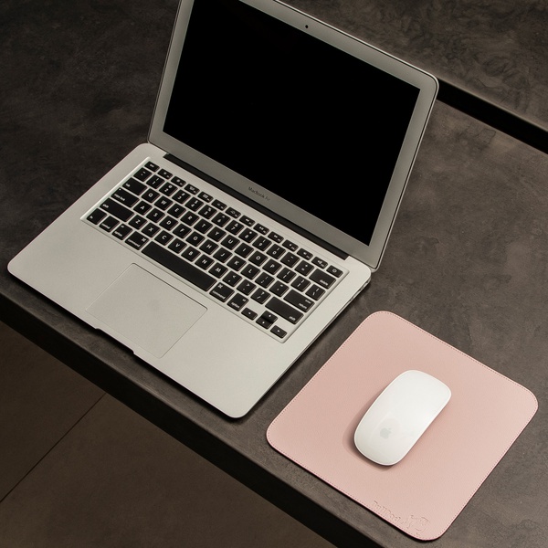 Mouse Pad Slim 20x20cm Rosa em couro sintético | BULLPAD
