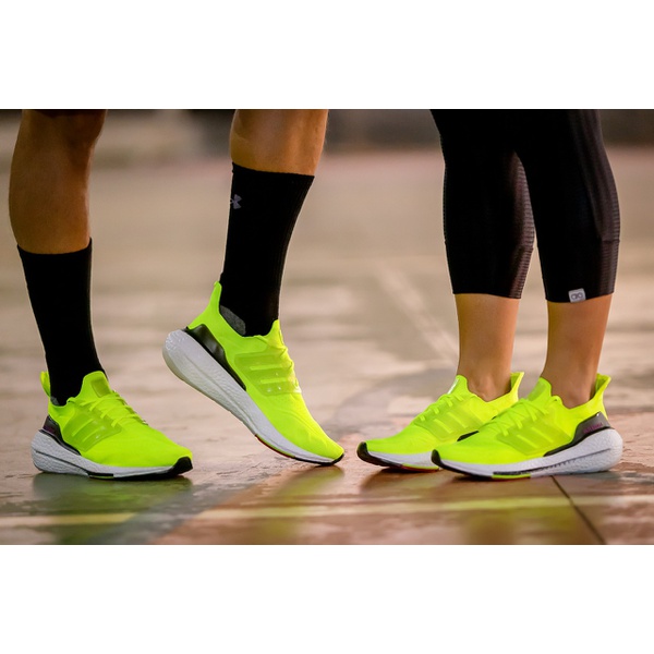 tenis verde neon adidas