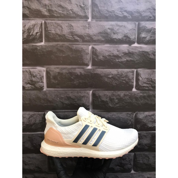 tênis adidas ultraboost 4.0 pessego