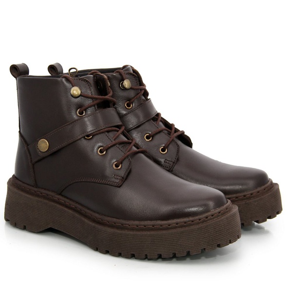 bota estilo coturno